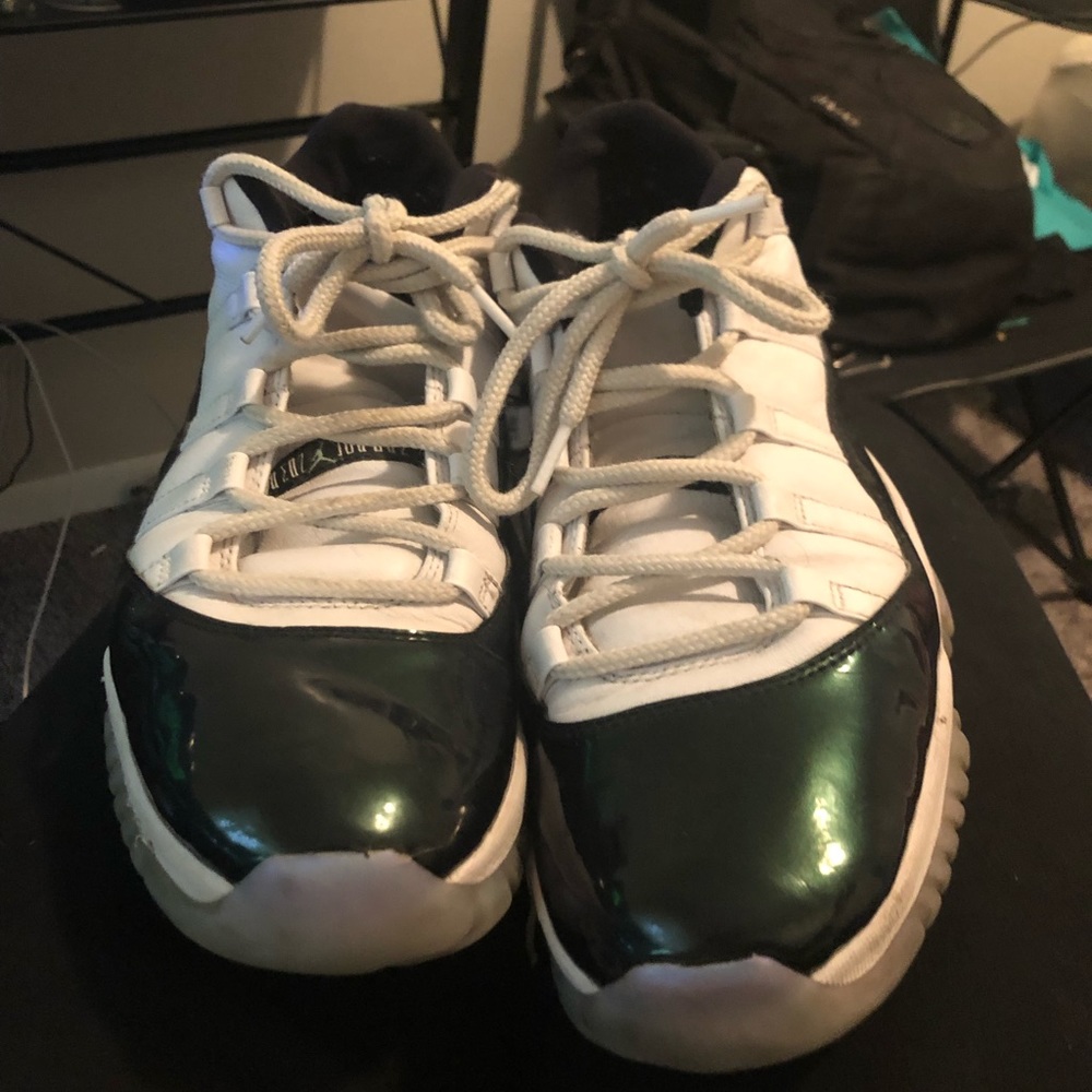 Jordan 11 iridescent size 13